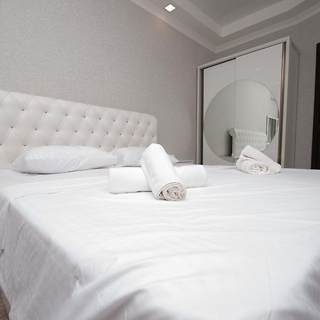Sea Appart Hotel In The City Center Batumi Exterior foto