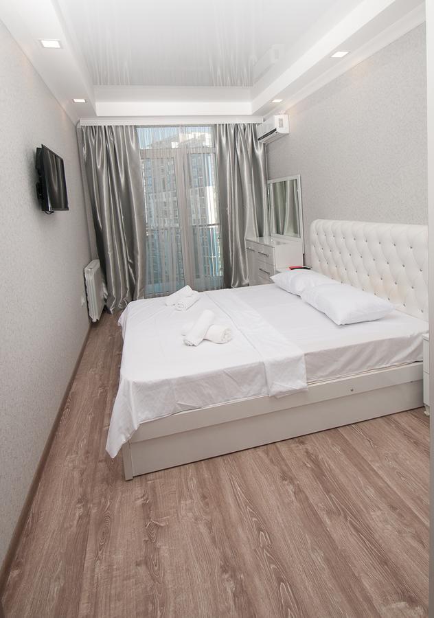 Sea Appart Hotel In The City Center Batumi Exterior foto